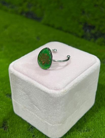 Cosmo & Wanda Real Flower Ring
