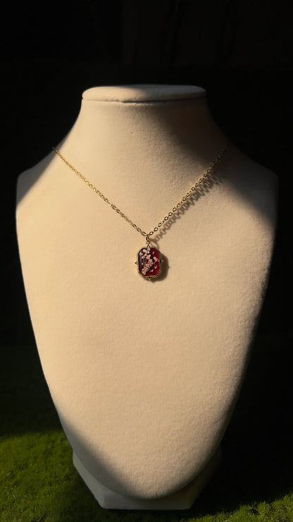 Love Lace Flower Necklace