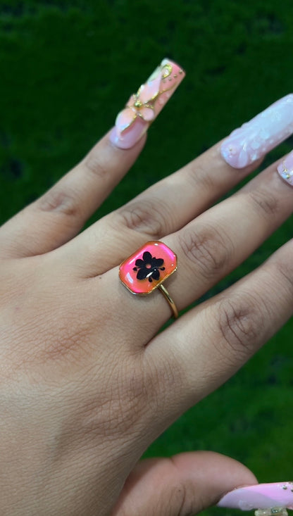 Dark Dolly Real Flower Ring