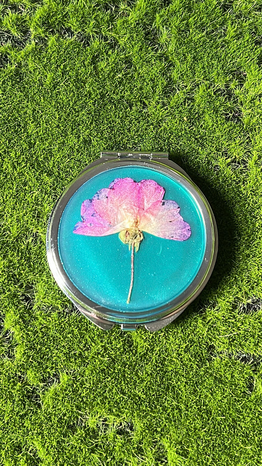 Lost in the Ocean Real Flower Compact Mirror