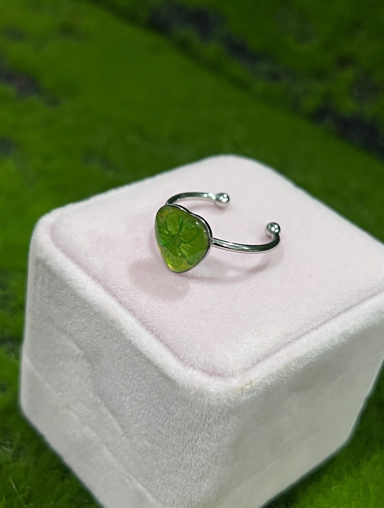 Green Slime Real Flower Ring