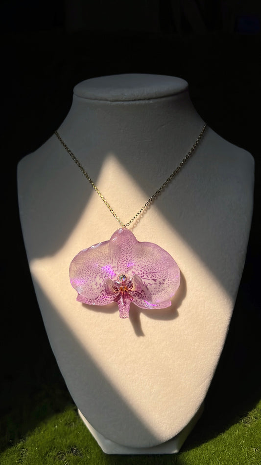 Glow Girl! Real Orchid Necklace