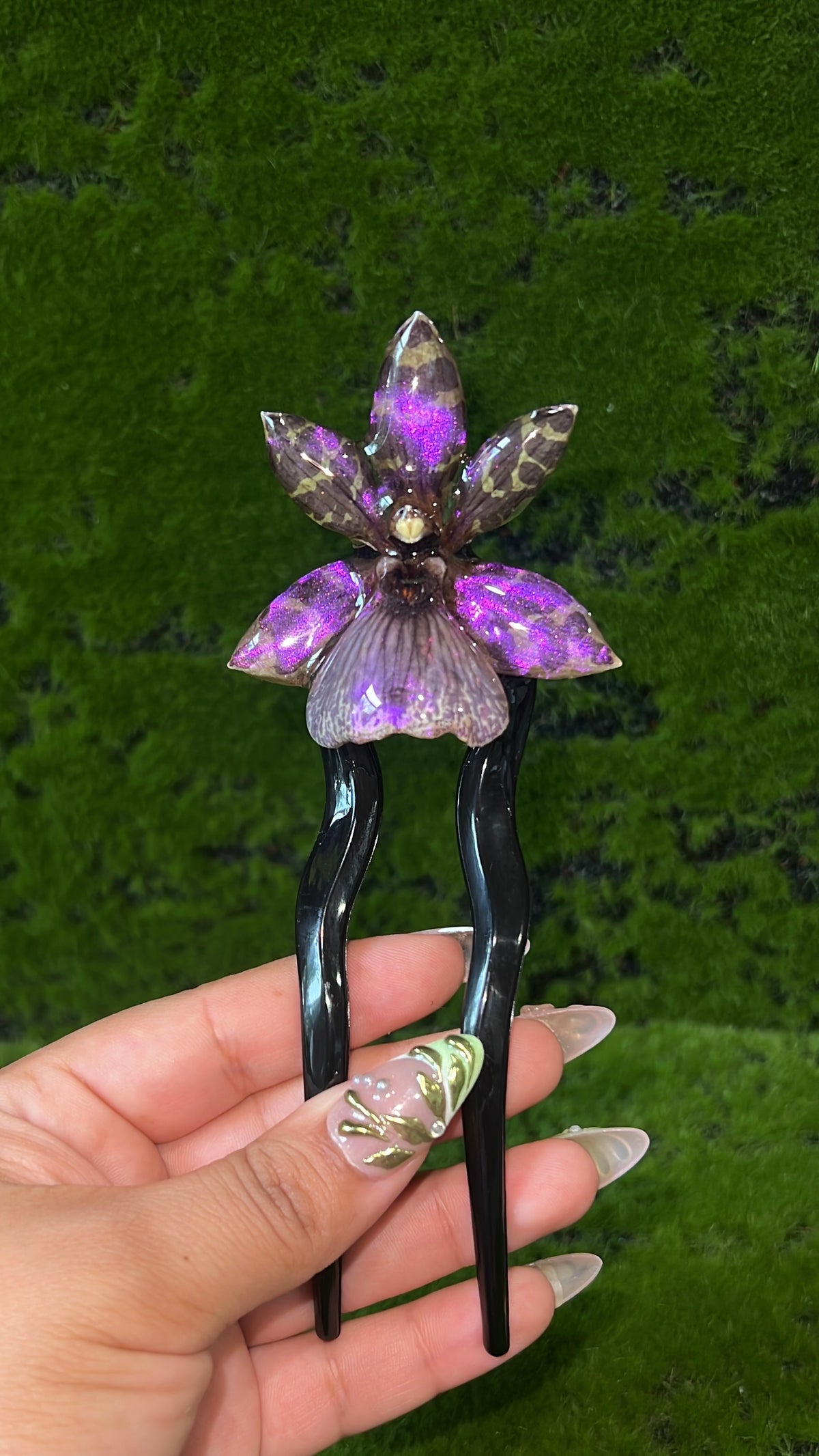 Out of this World Real Orchid Hair Pin