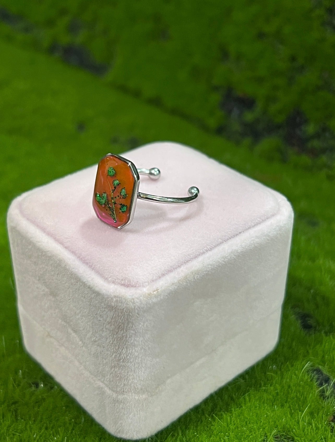 Pretty Jolly Real Flower Ring