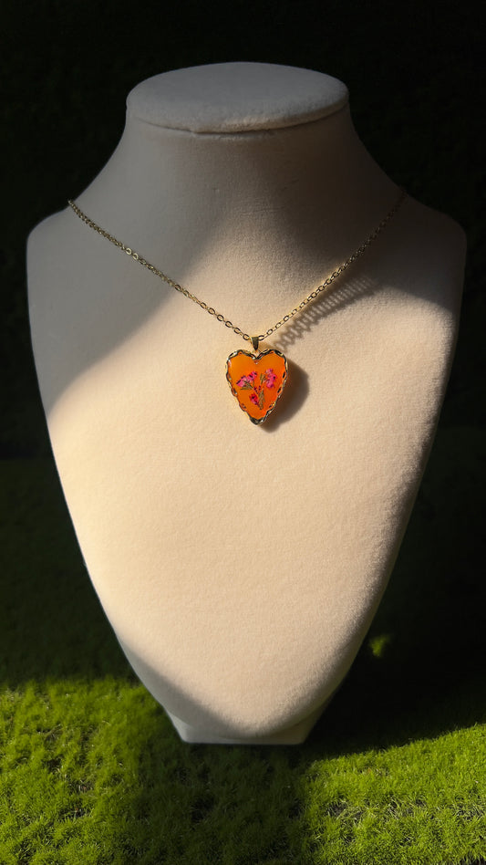 Tropical Gurl Flower Heart Necklace
