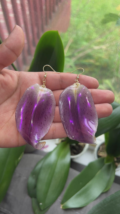 Delilyrious Real Lily Petal Earrings
