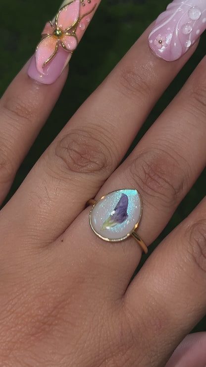 With the Breeze Real Flower Ring